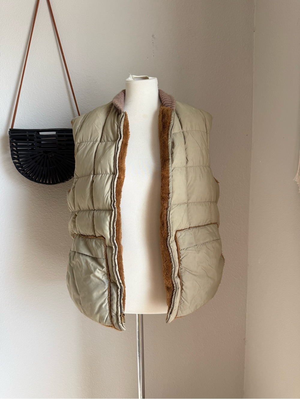 Tempco Quilters Down Insulated Vest, Size M/L